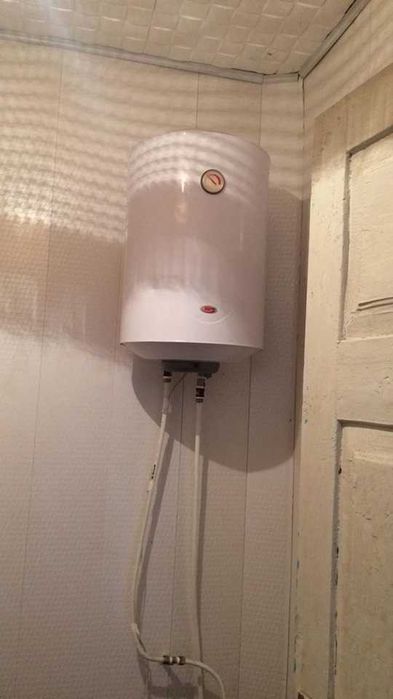 Село Супоївка - будинок поруч з річкою Супій. Є ВІДЕООГЛЯД.