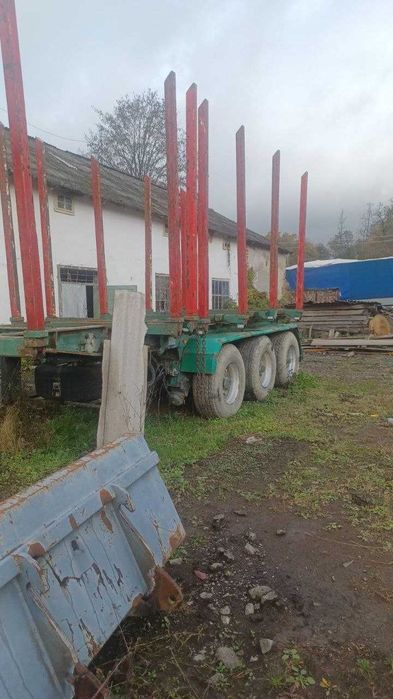 Scania лісовоз з 6х6 маніпулятором