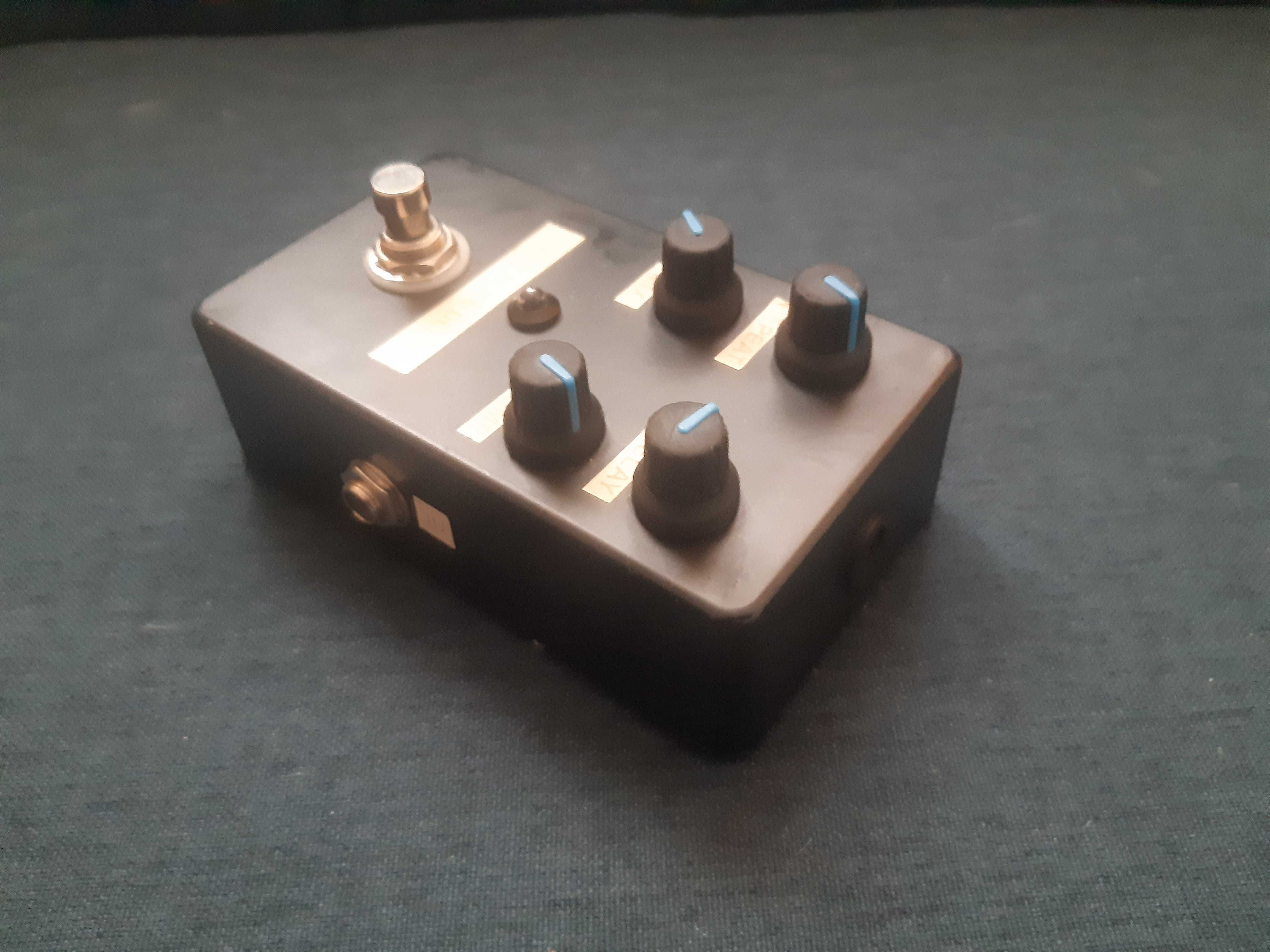 Efekt gitarowy Deep blue delay