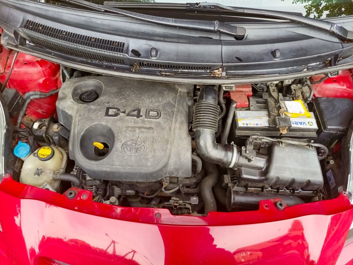 Toyota Yaris II 2010r 1.4 D4D 90KM