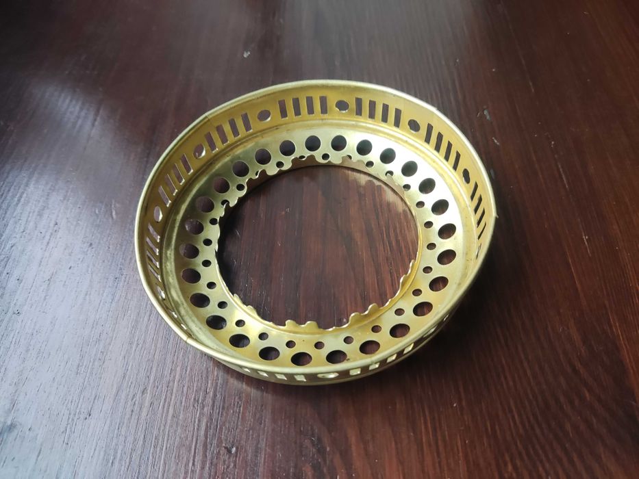 Wiktoriańska mosiężna galeryjka lampy naftowej n1