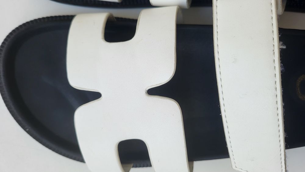 Шлепки       .            .