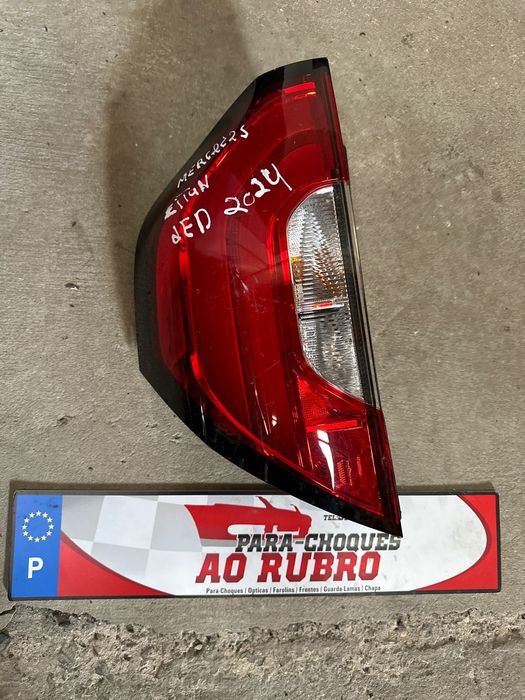 Farolim esq Mercedes citan led