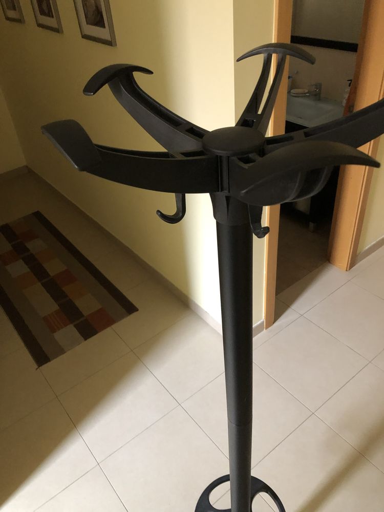 Cabide e bengaleiro