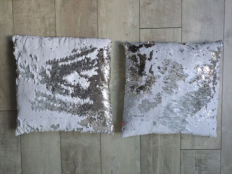 Poduszki ozdobne z cekinami 2 sztuki