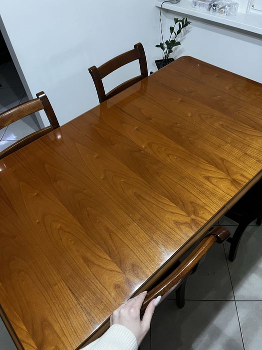 Komplet menli do jadalni - stół z krzesłami, szafa, komoda i lustro