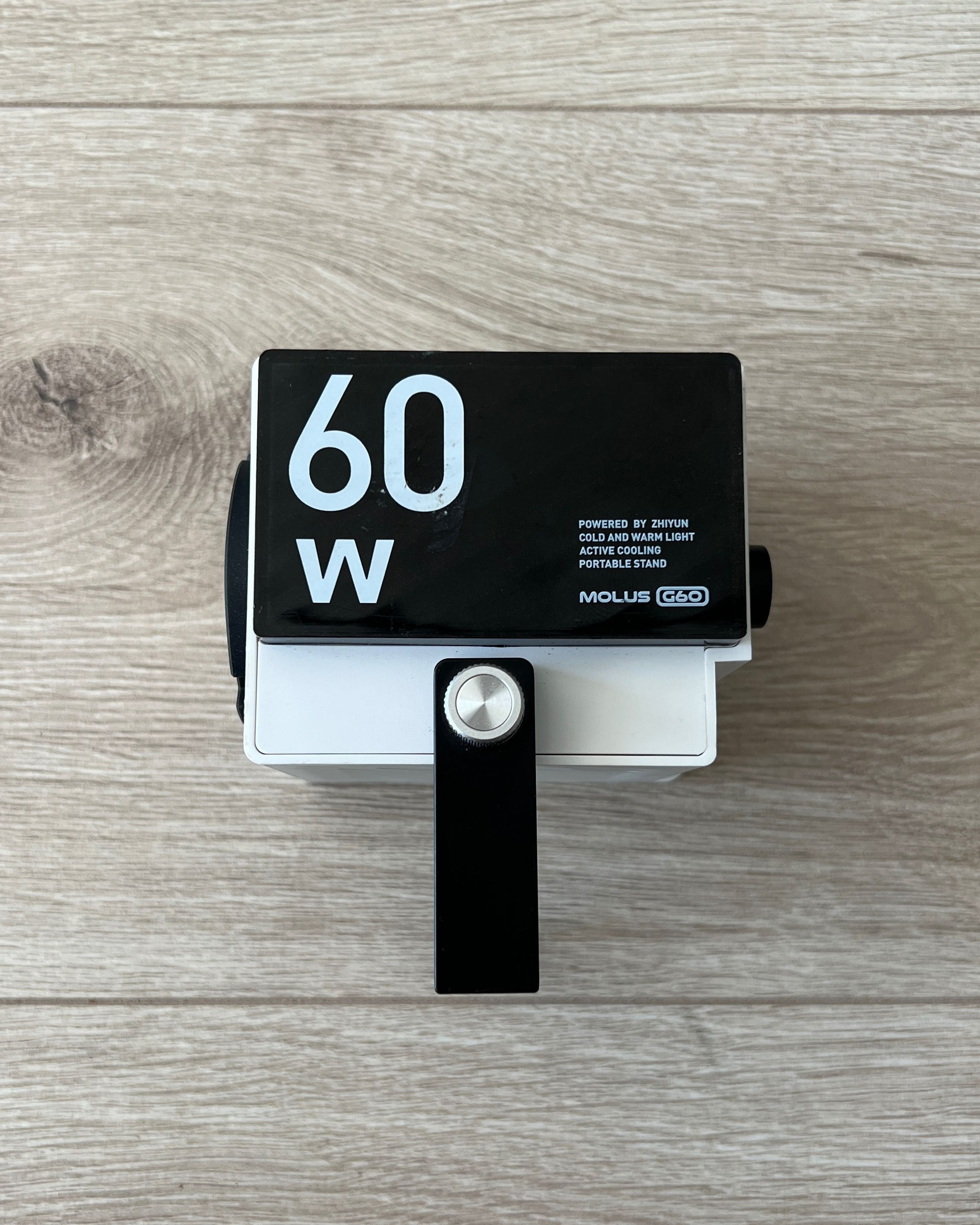 Lampa Zhiyun Molus G60 cob + mini dyfuzor