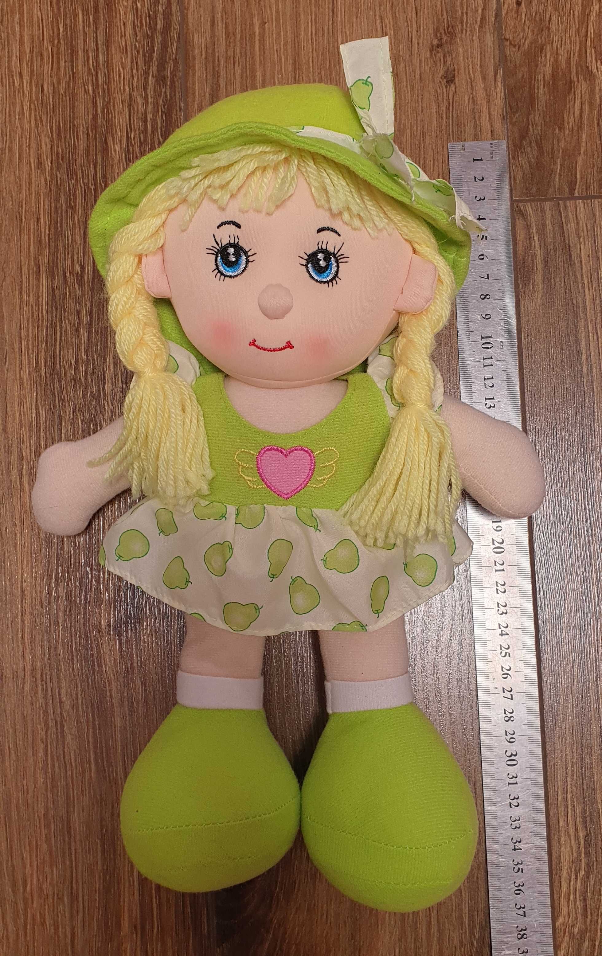 Мягкая говорящая кукла 33 см