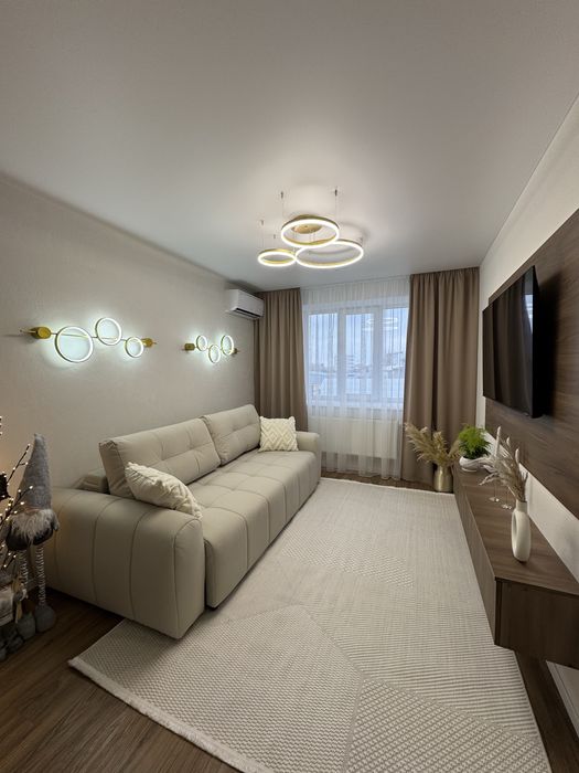 Авторська 2-кімнатна квартира на 4 поверсі