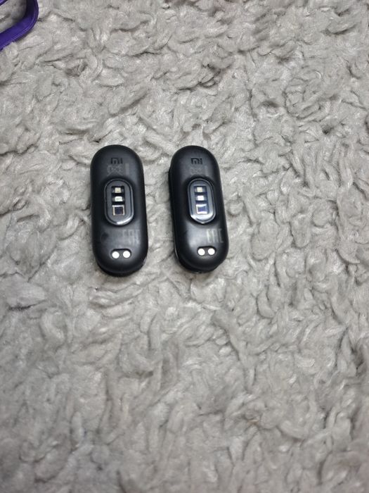 2 Xiaomi Mi Band 6