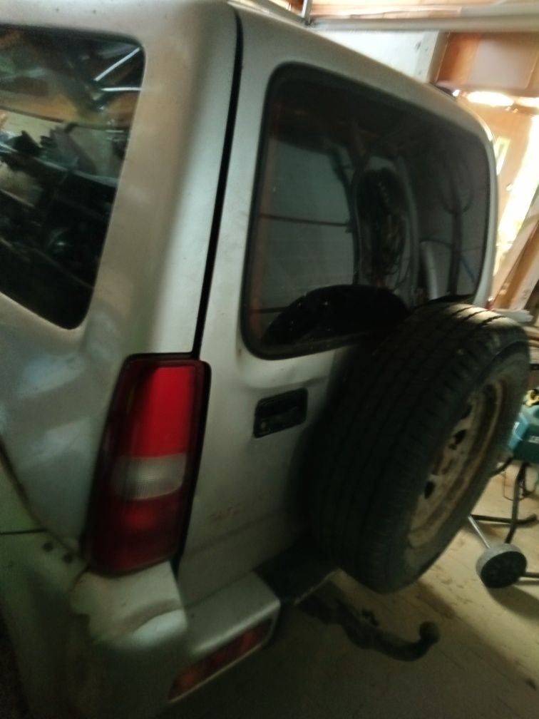 Suzuki Jimmy 2003r. 1,3 cm