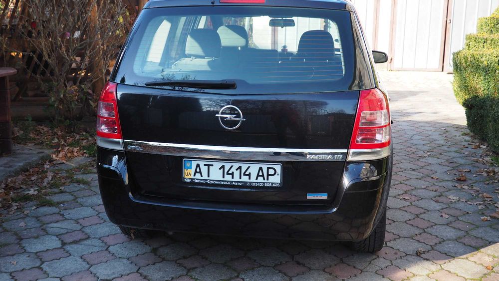 Opel Zafira B FL