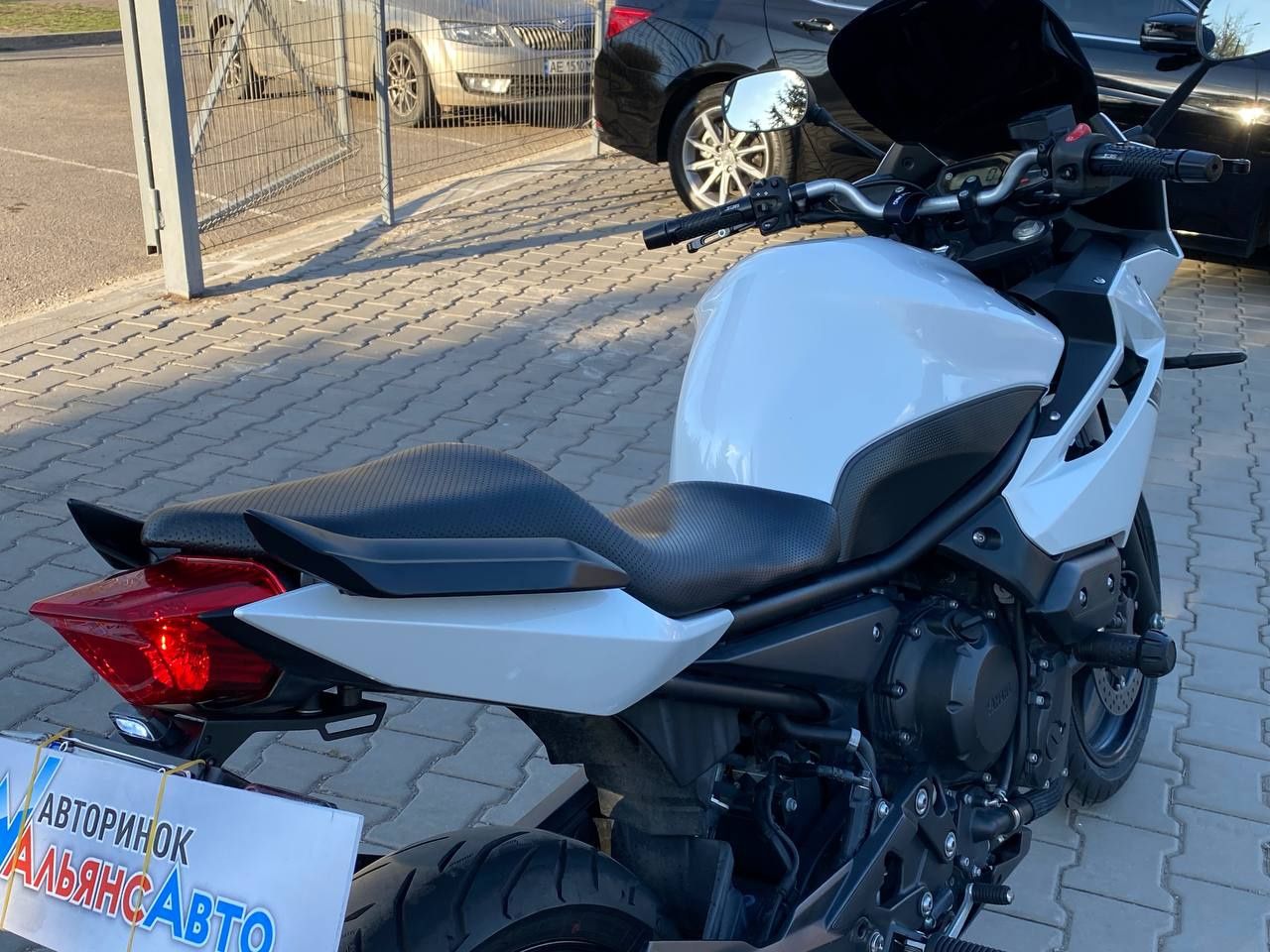 Yamaha XJ 6  (ВНЕСОК від 15%) Альянс Авто Кривий Ріг