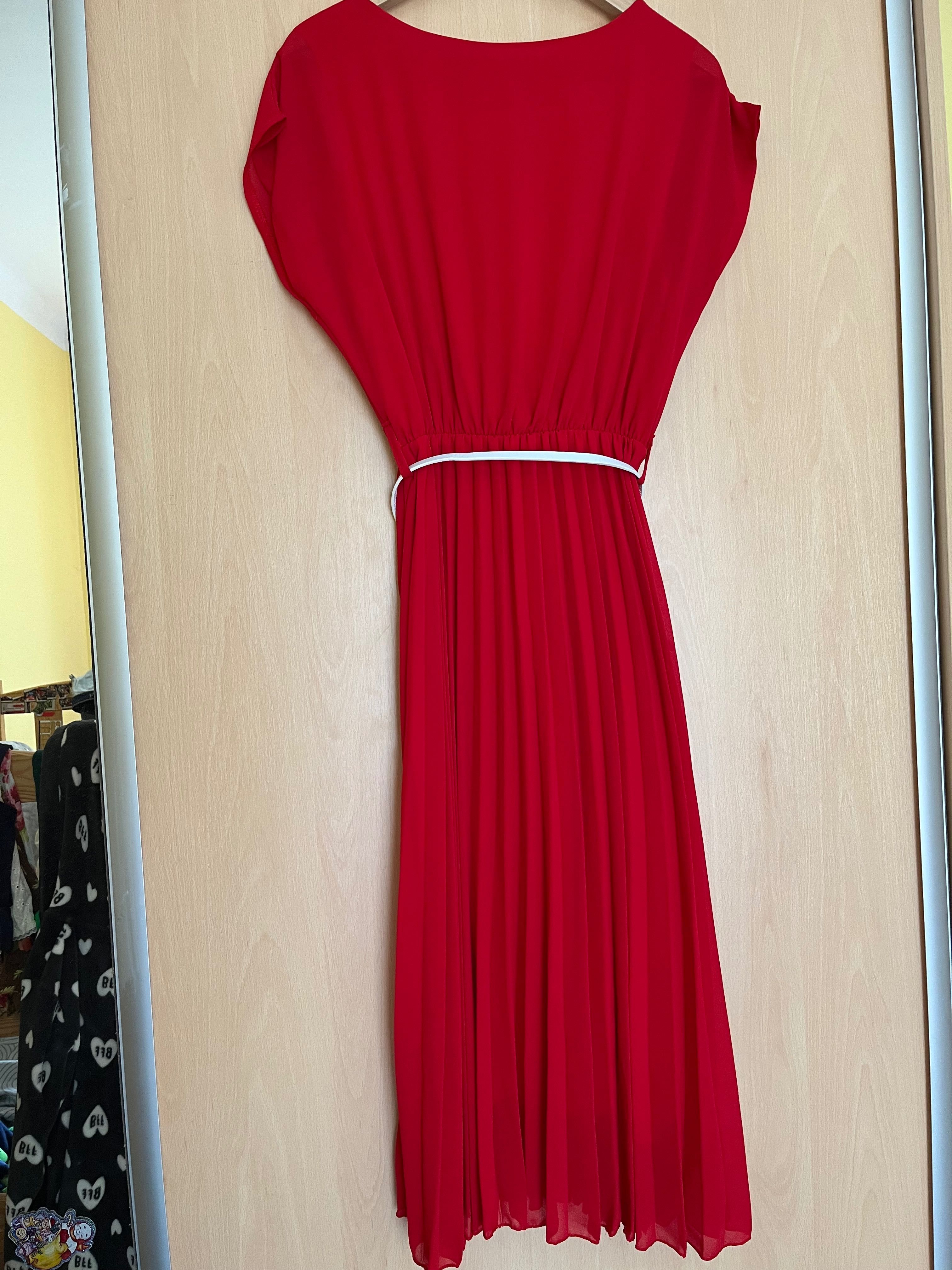 Długa plisowana sukienka New Collection S/M z paskiem
