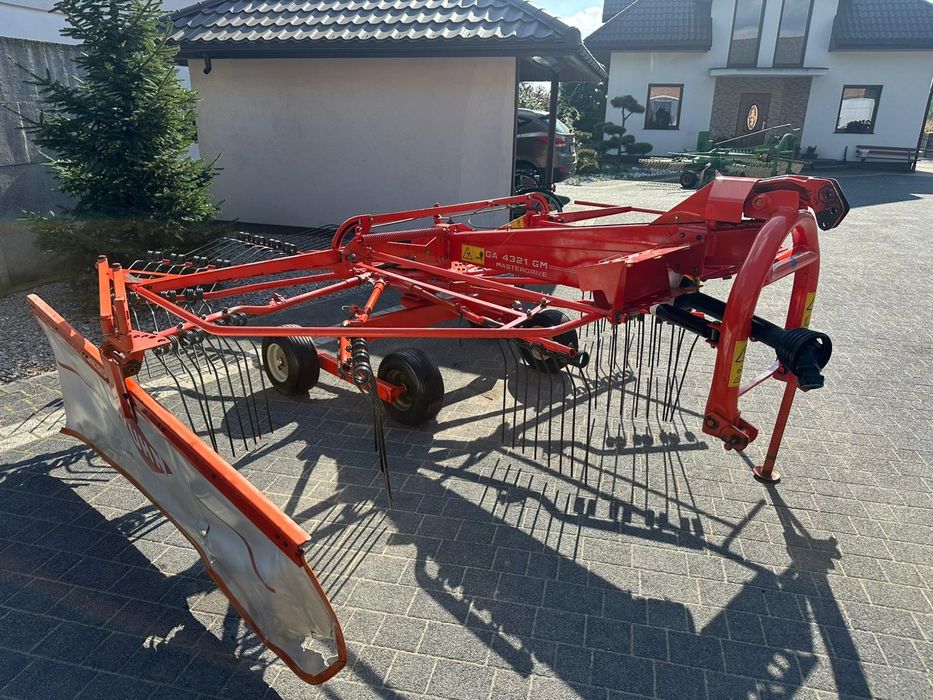 Zgrabiarka karuzelowa Kuhn masterdrive 4321 GM