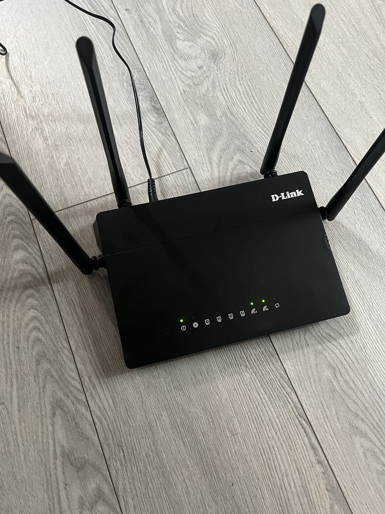 Wi-Fi роутер D-LINK DIR-822 AC1200 2.4GHz + 5GHz