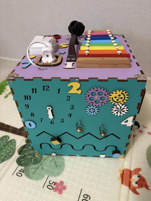 Дитячий бізікуб деревʼяний 30*30 см