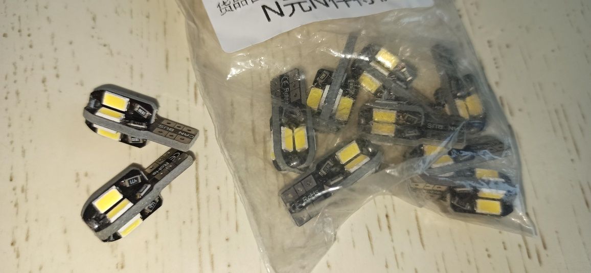 2 шт. Лампа T10 W5W  12V LED 8 white габарит, задний ход, свет в салон