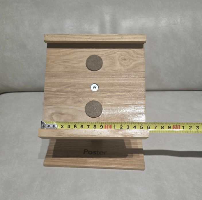 Drewniany stojak na tablet