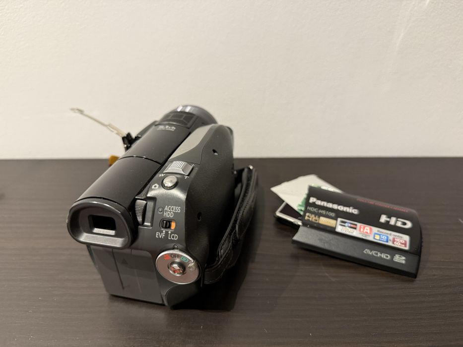 Kamera Panasonic HDC-HS 100