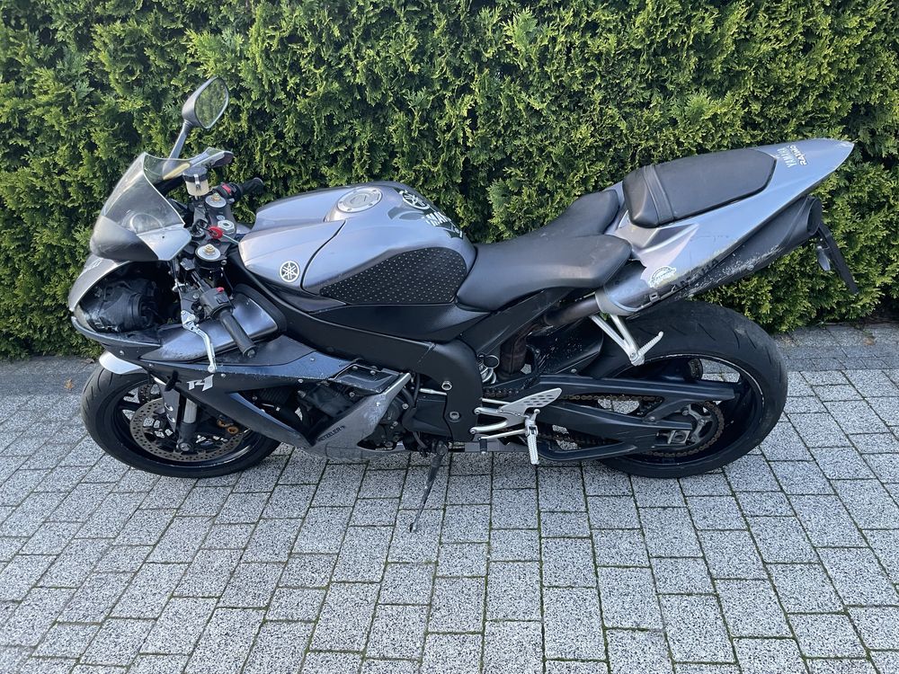 Yamaha R1 RN12 2006