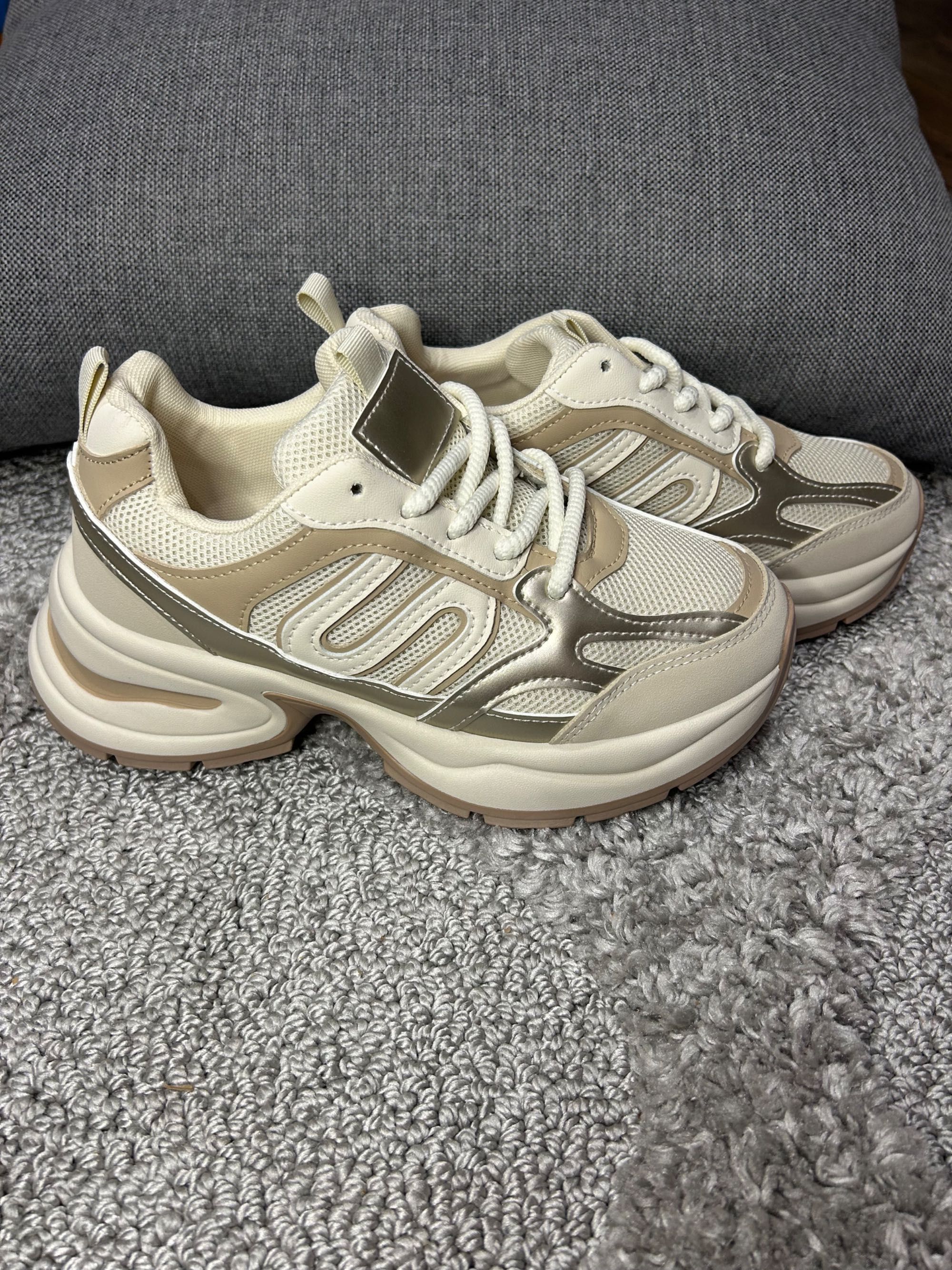 Beżowe sneakersy damskie