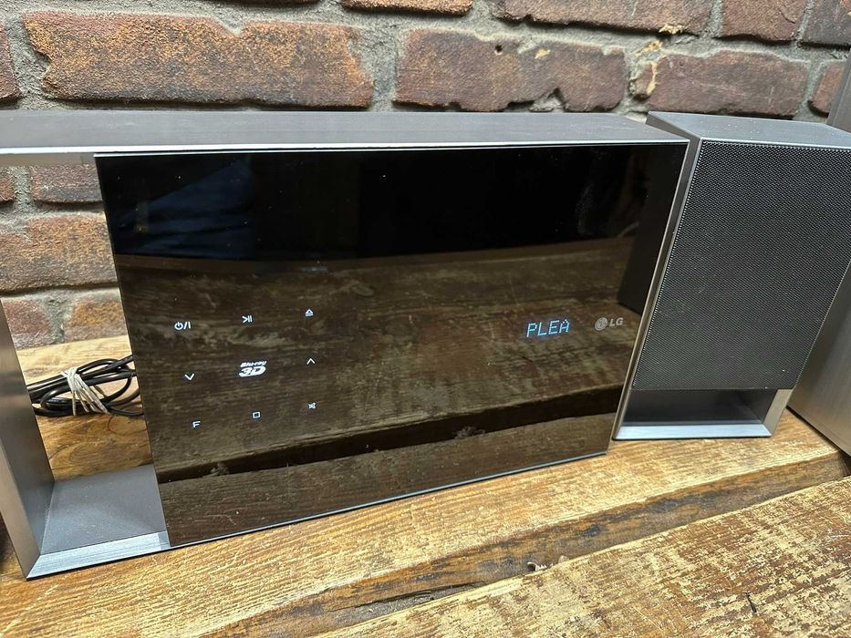 Wieża z subwooferem i pilotem LG BH-5320 F Blu-Ray