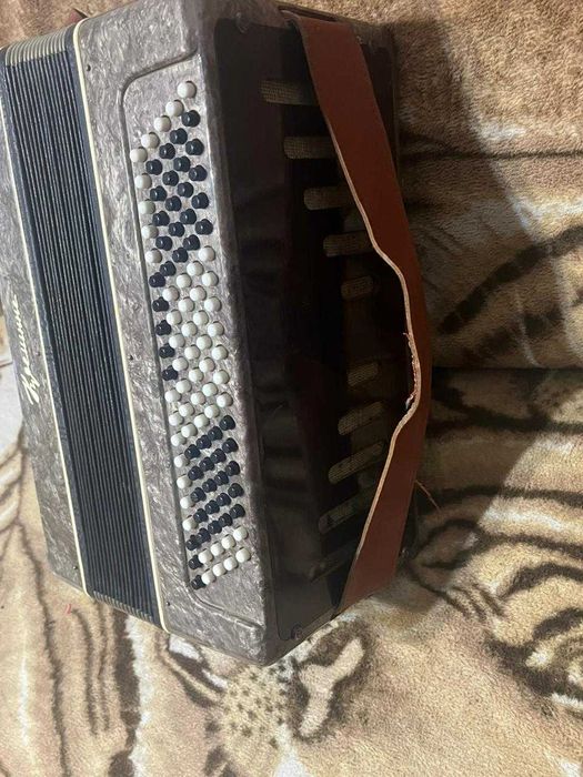 Продам Баян Кремінне, стан задовільний