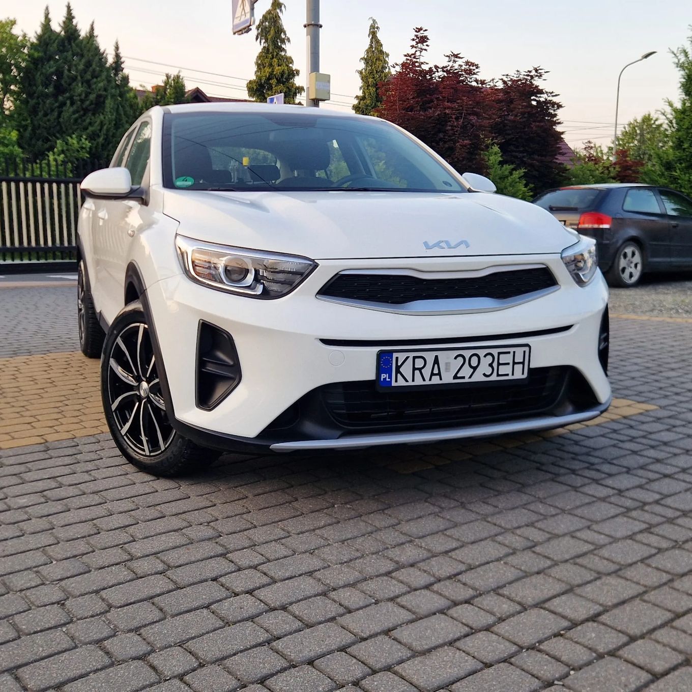 Kia Stonic ~~Kia Stonic 1,2 Benzyna~~Klima ANDROID AUTO Mały Przebieg nowe opony