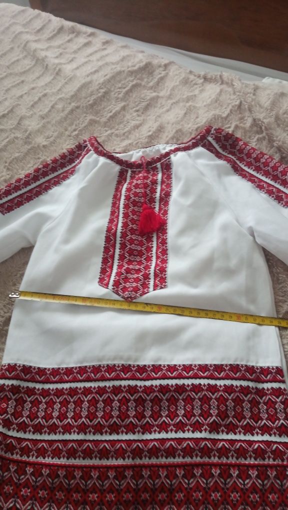 Вишиванка для дівчинки