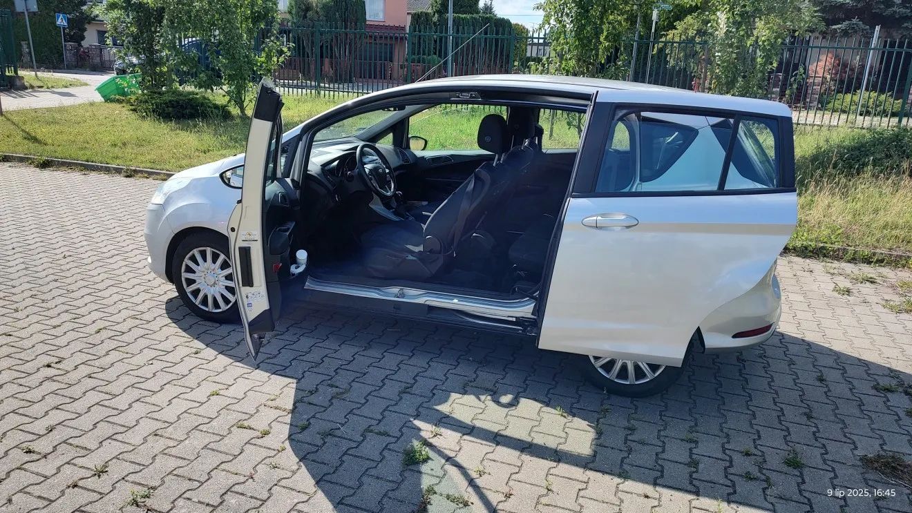 Ford B-MAX Sprzedam Ford B-Max auto prywatne w rodzinie nieuszkodzone