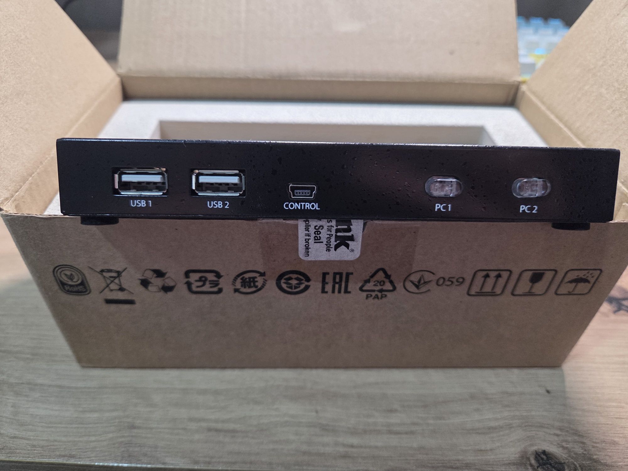 KVM-перемикач d-link DKVM-210H