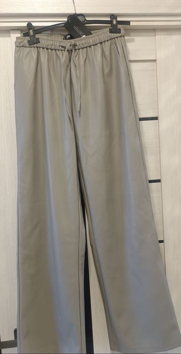 Шкіряні штани розмір М