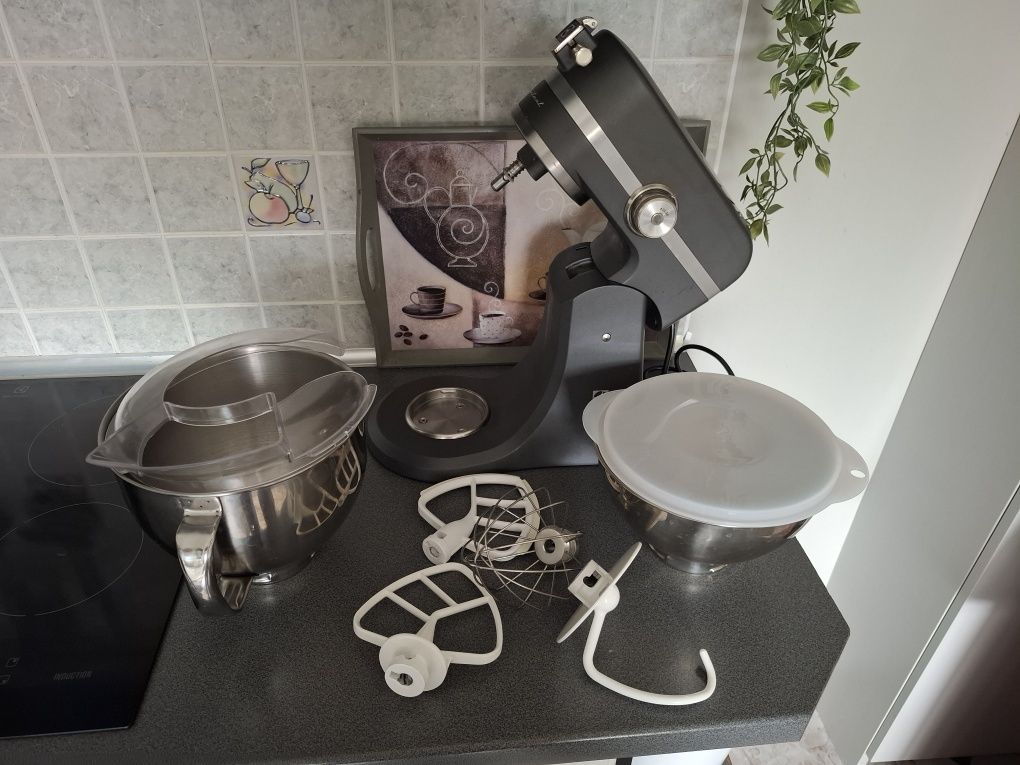 Robot kuchenny Electrolux EKM5540 w idealnym stanie.