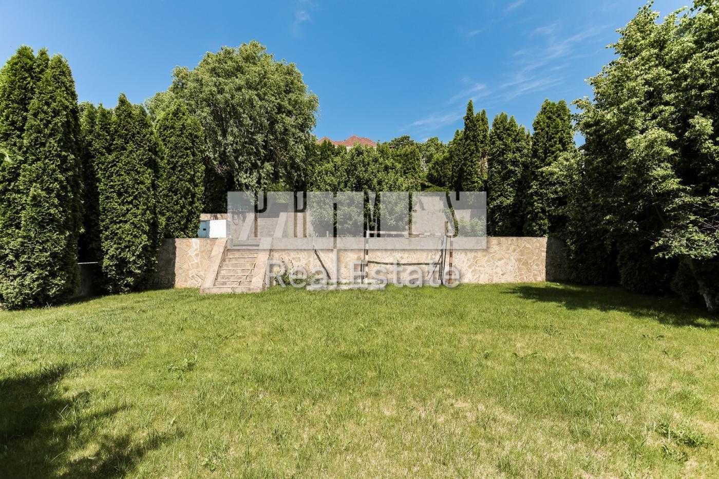 Продажа дома Лесники. бассейн. Обуховское направление. 18 соток