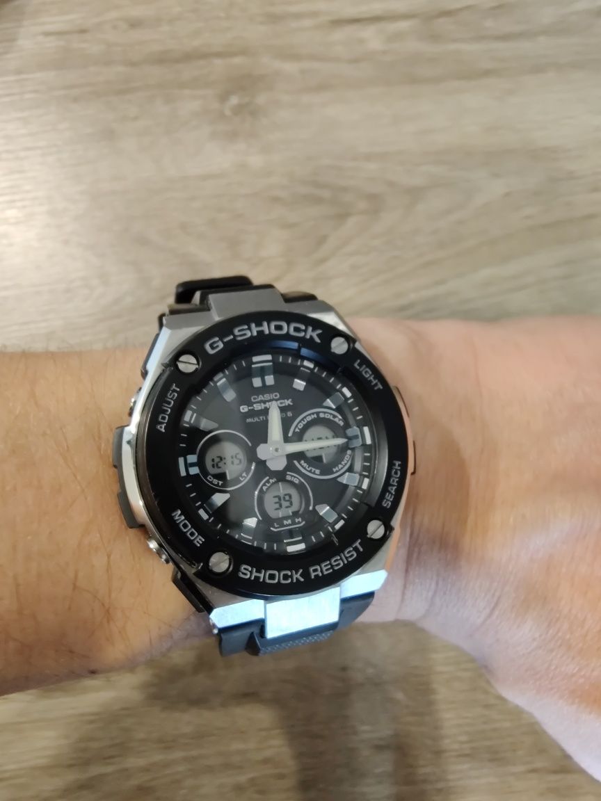 Casio G-Shock G-Steel GST-W300-1AER