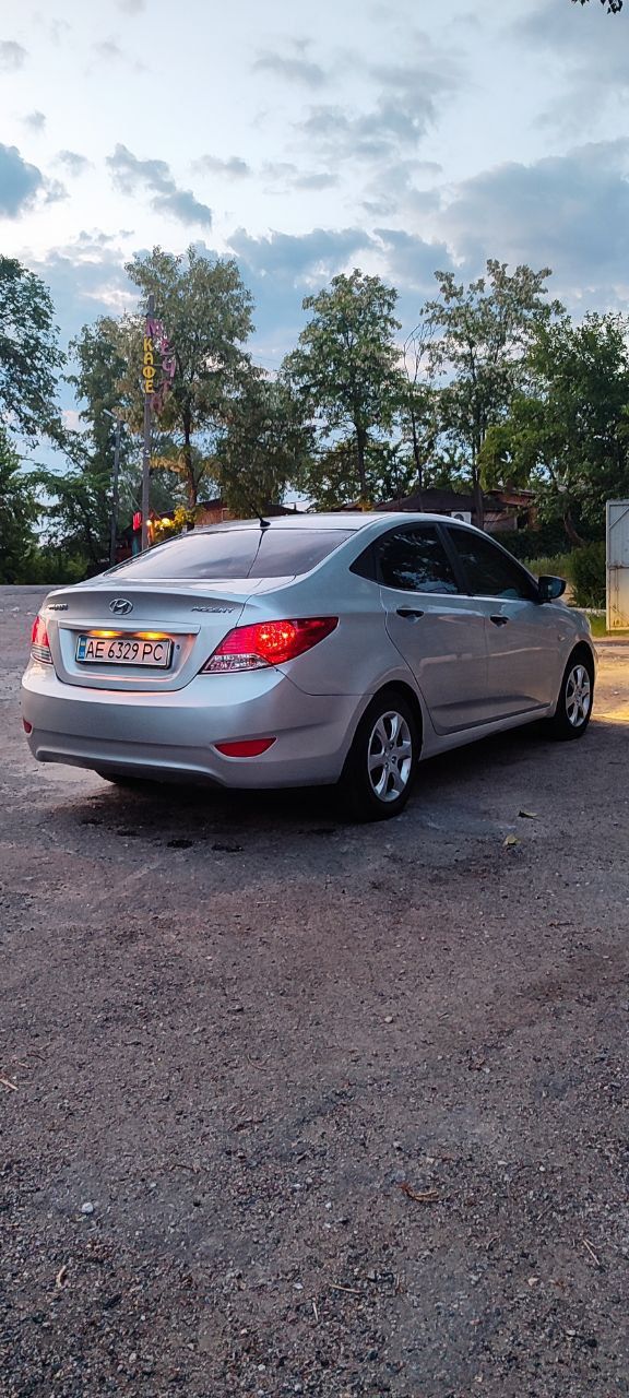 Hyundai accent 2011г. 1.4 мотор