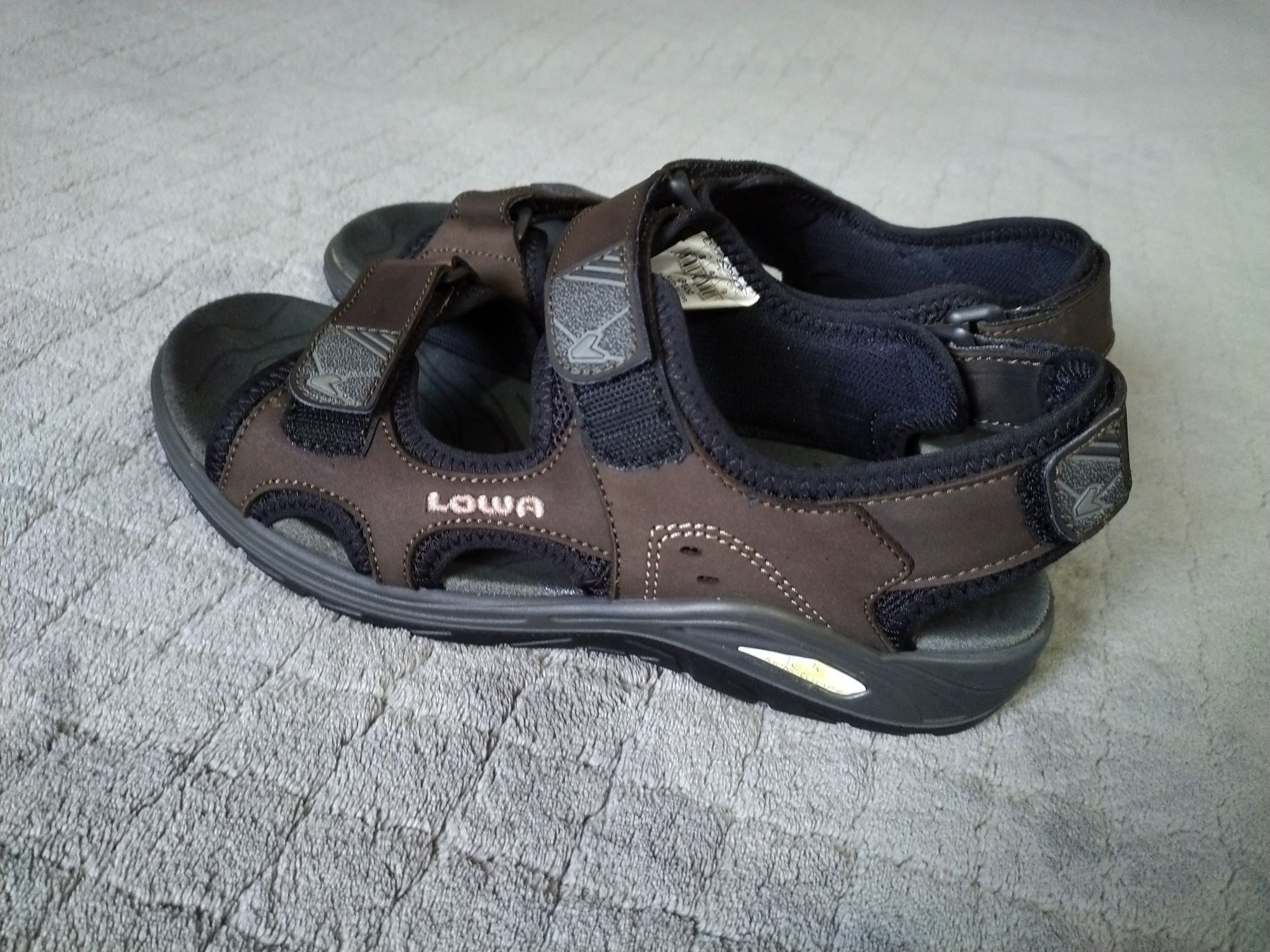 Оригинальные Треккинговые сандали Lowa из Германии. 42 размер.