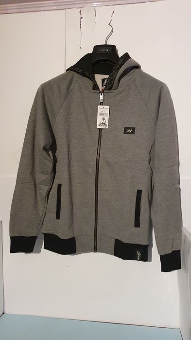 Bluza nowa damska z kapturem lekko ocieplana markowa rozmiar L