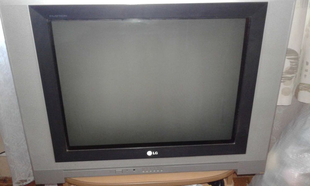 Телевізор LG RT-29FE61RX б/у