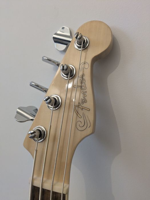 Fender Fullerton PBass Uke OWT
