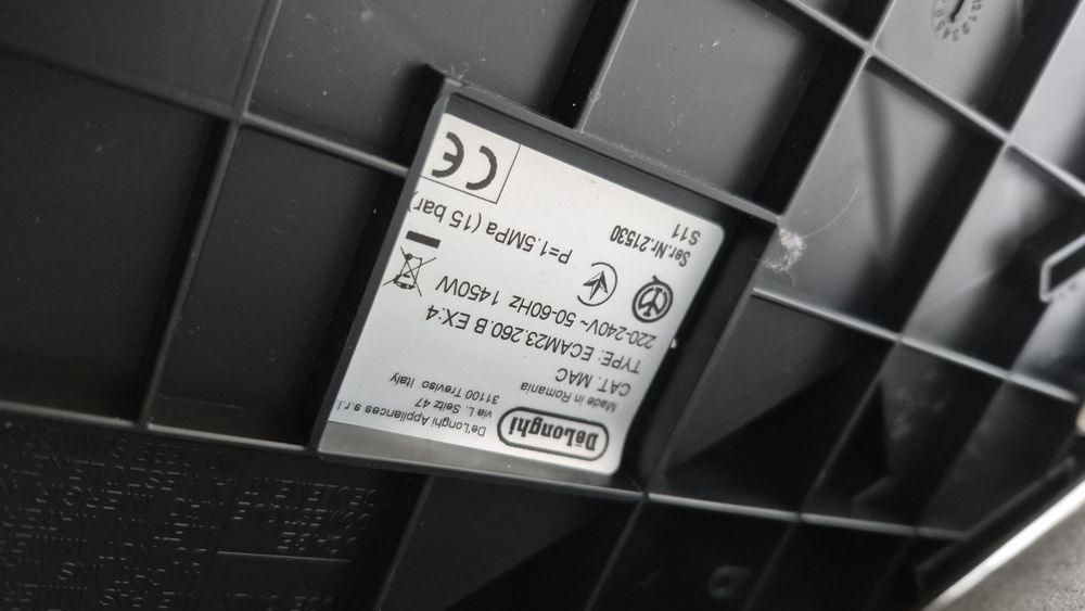 Ekspres do kawy DeLonghi ECAM 23.260.B