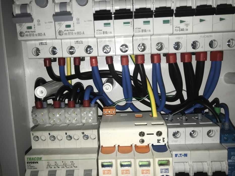 Виклик Електрика.Вінниця. Електромонтаж. Монтаж Розеток Вимикачів