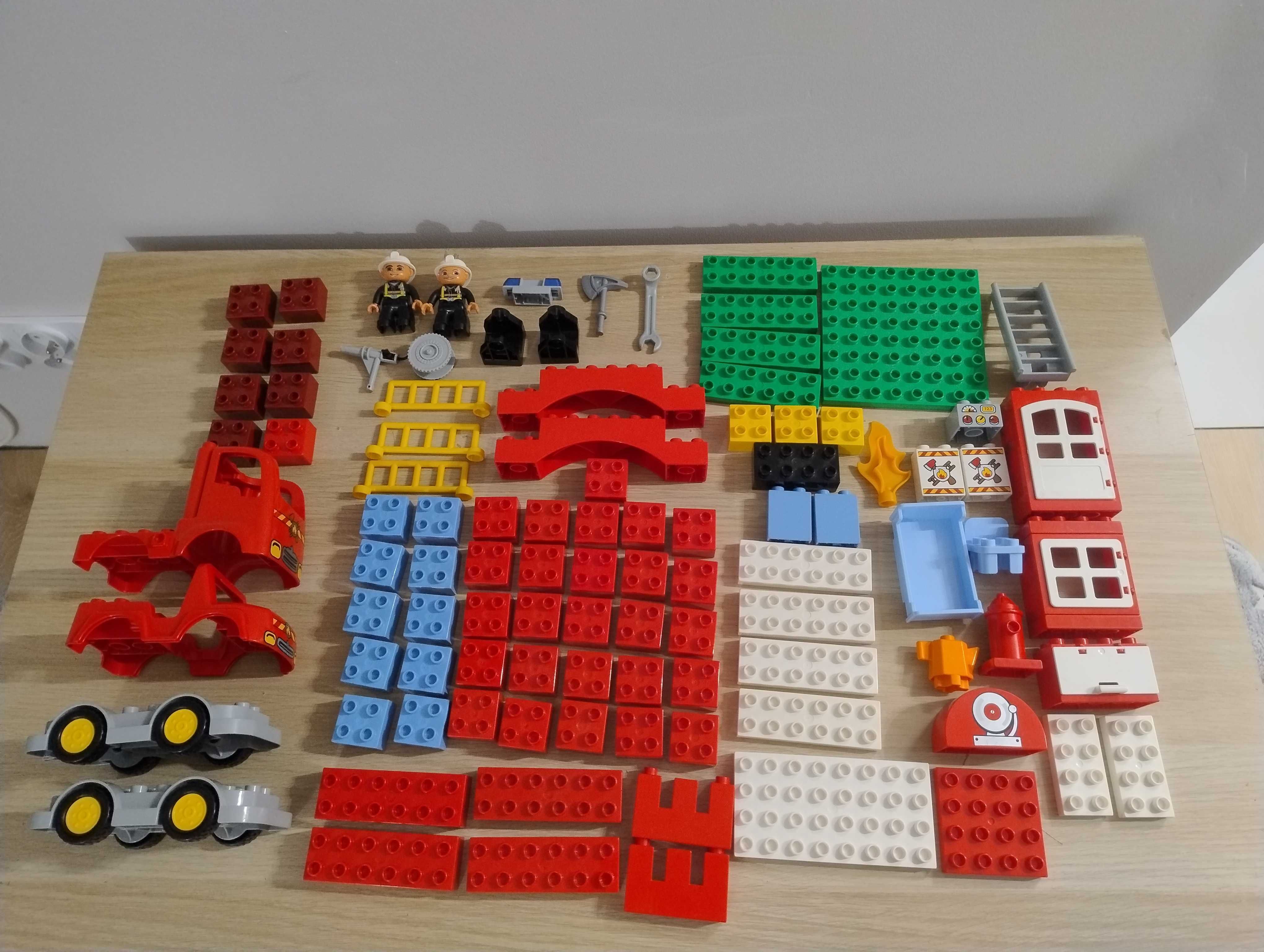 LEGO Duplo Remiza strażacka duża 10593