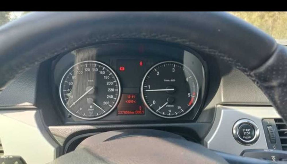 Bmw 320d Coupé KIT M interior PARTICULAR