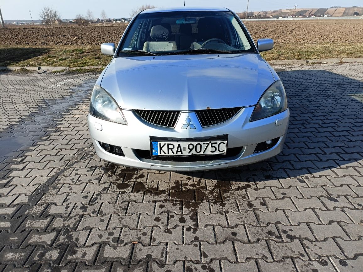 Sprzedam samochód Mitsubishi Lancer combi 2004