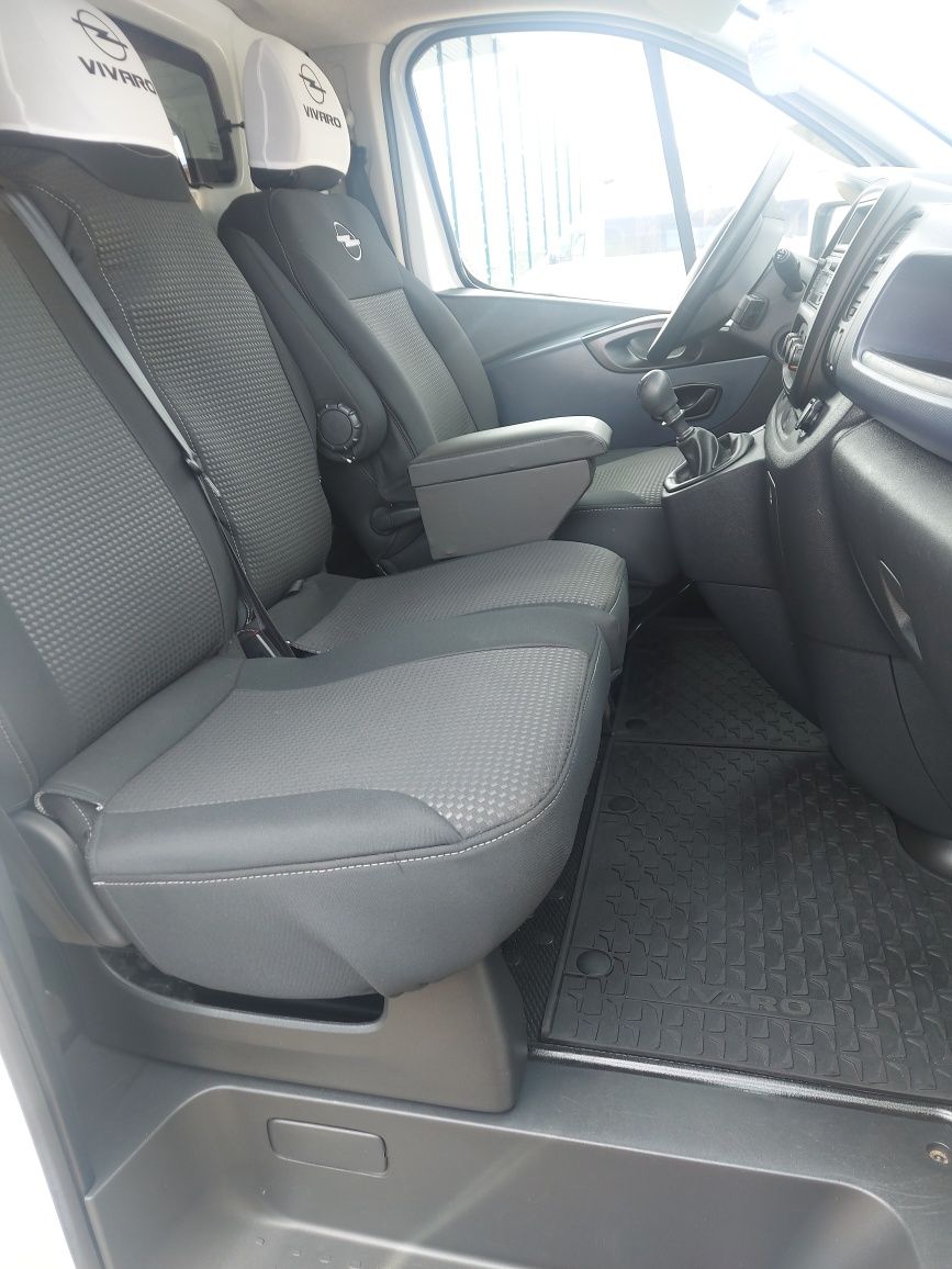Продам або обміняю на кросовербус OPEL VIVARO 2017