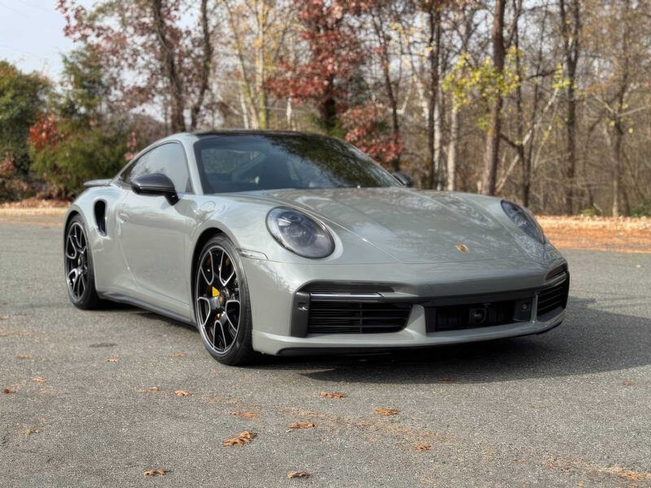 Porsche 911 Turbo S      2021
