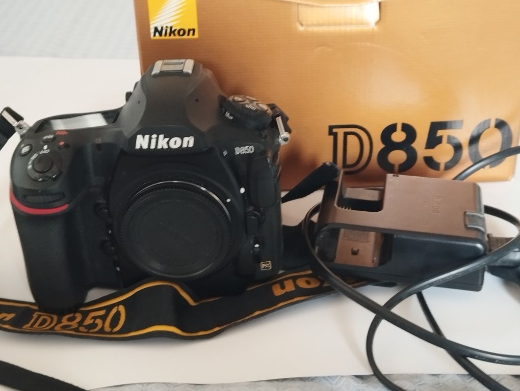 Nikon d850 bem estimada