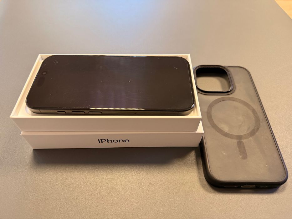 Apple iPhone 16 Pro 128 GB- Black Titanium - Używany - stan bdb